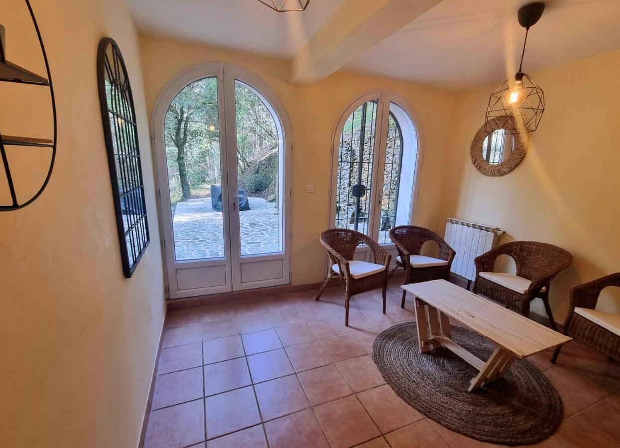 Villa Les Oliviers Maison D'Hotes Saint-Laurent-le-Minier Екстер'єр фото